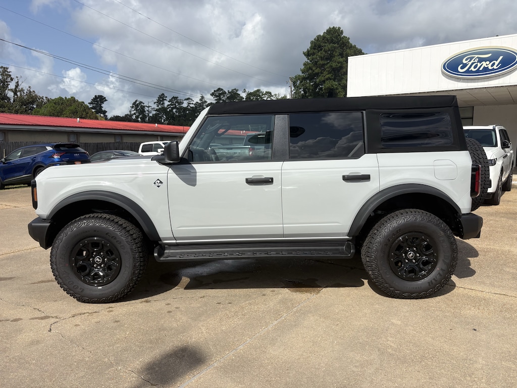 New 2026 Ford Bronco Outer Banks SUV