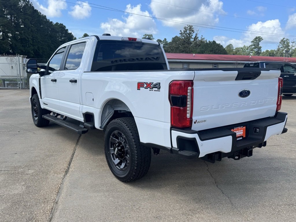 2025 Ford F-250 XL photo 3