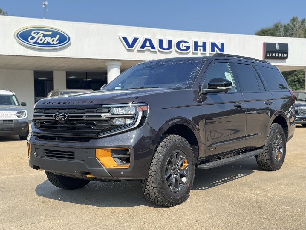 2025 Ford Expedition Tremor's photo