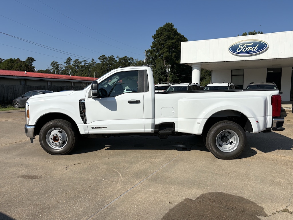 New 2026 Ford Super Duty F-350 DRW XLT Truck Regular Cab