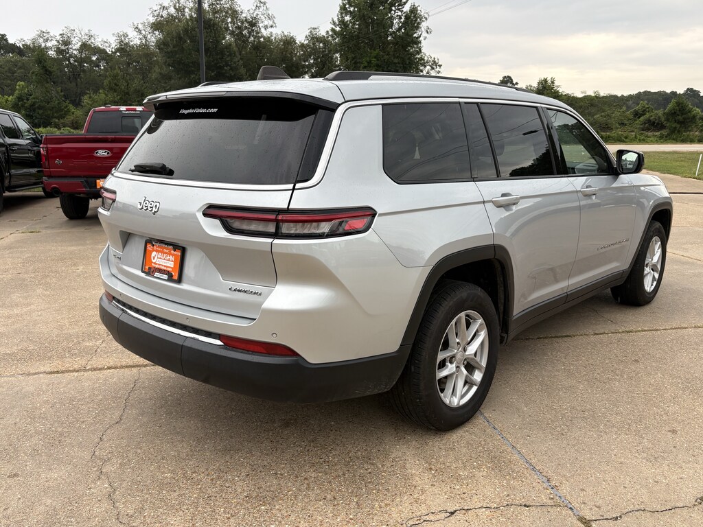 Used 2023 Jeep Grand Cherokee L Laredo SUV
