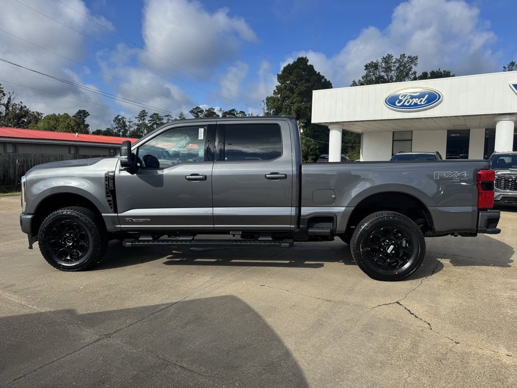 2026 Ford F-250 photo 2
