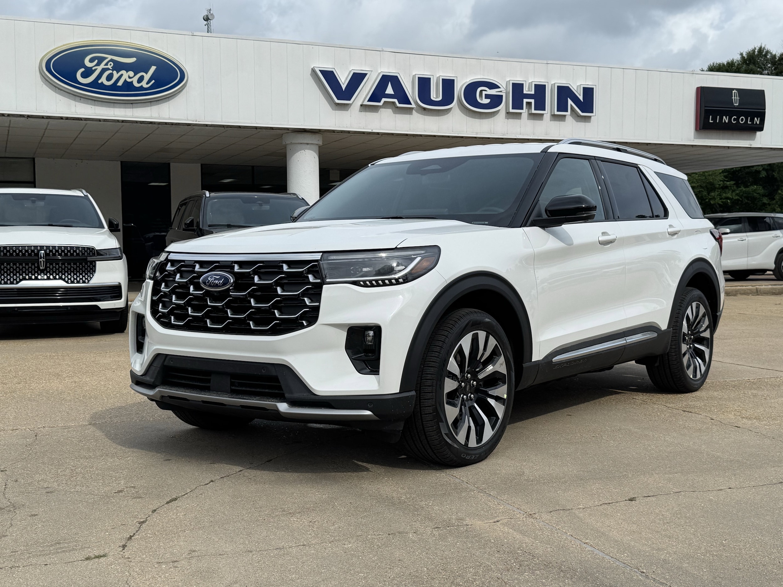 2026 Ford Explorer SUV 