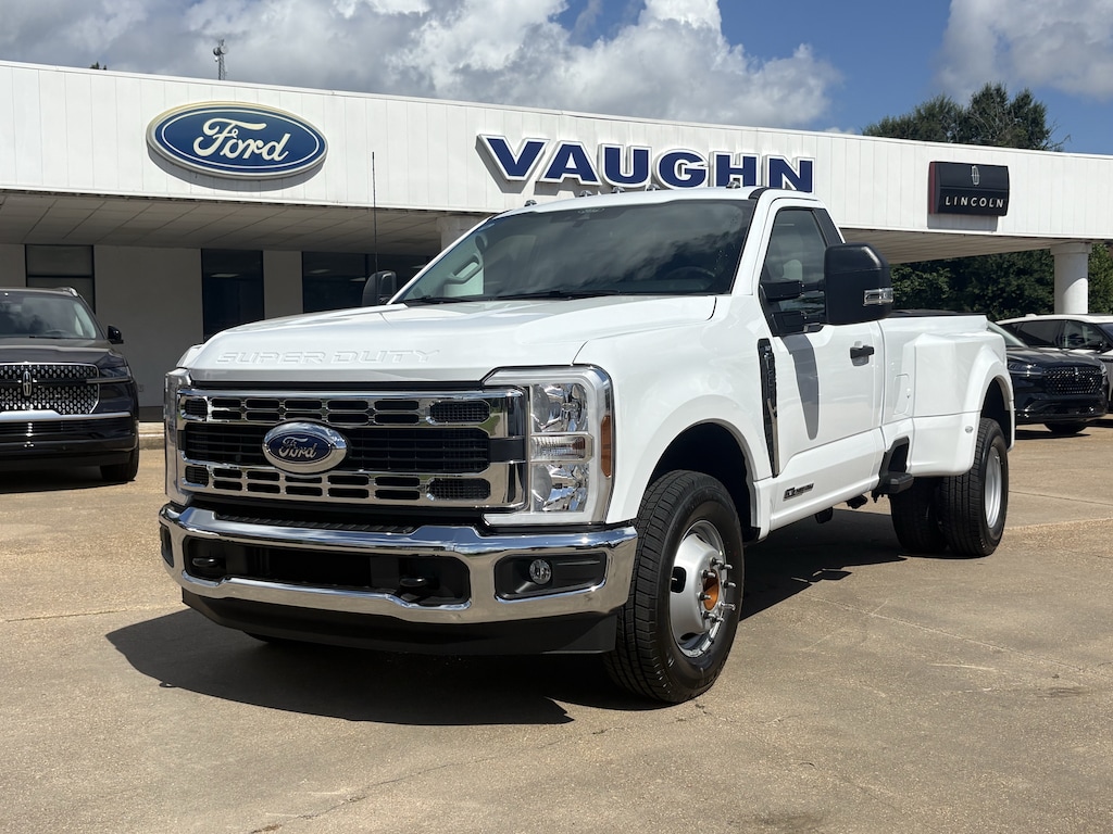 New 2026 Ford Super Duty F-350 DRW XLT Truck Regular Cab