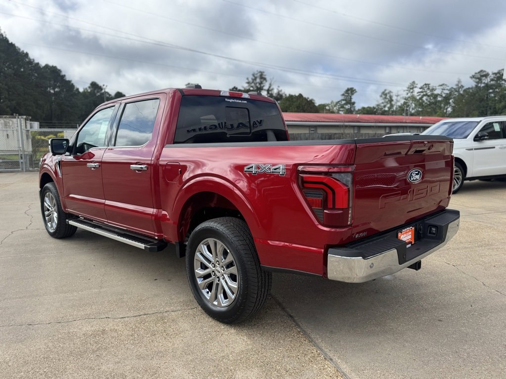 2025 Ford F-150 Lariat photo 3