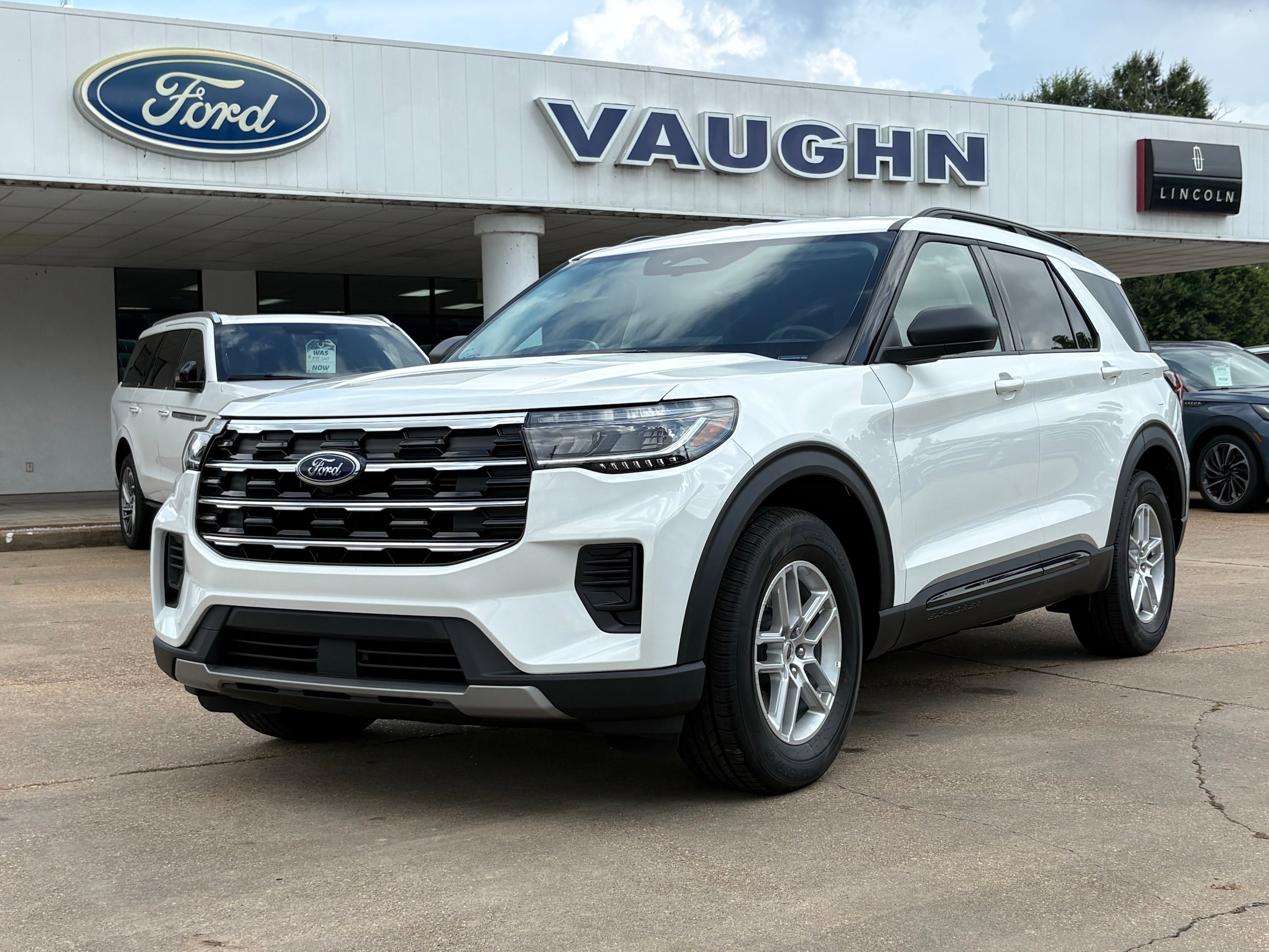 2026 Ford Explorer SUV 