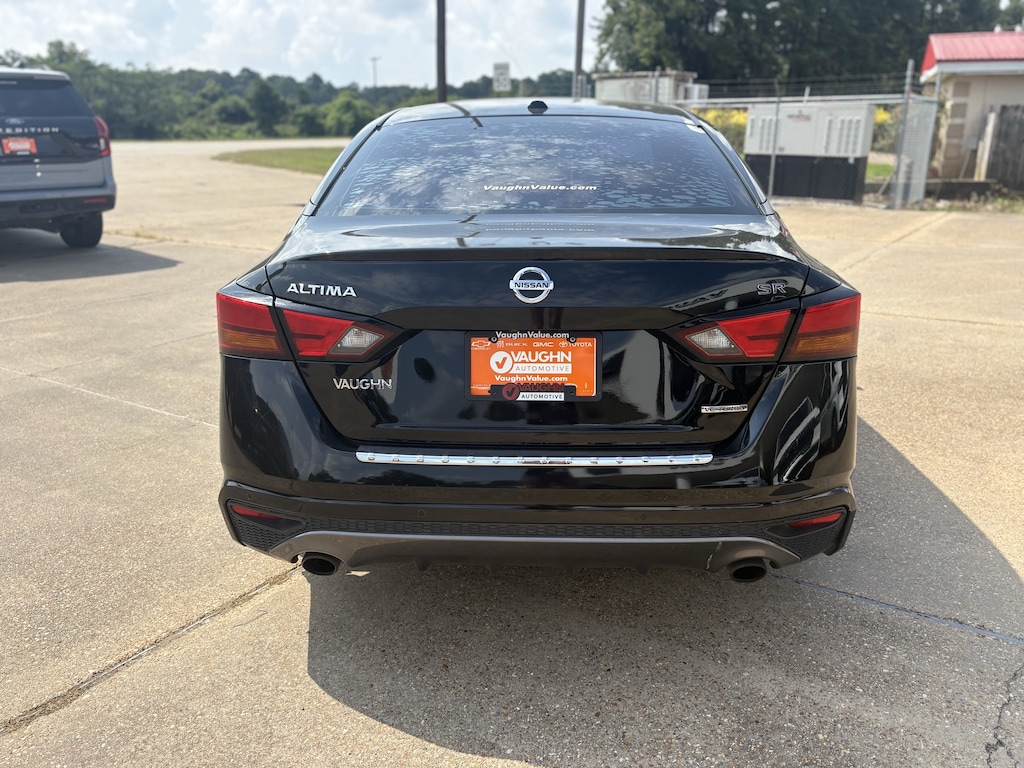 Used 2021 Nissan Altima 2.0 SR Sedan