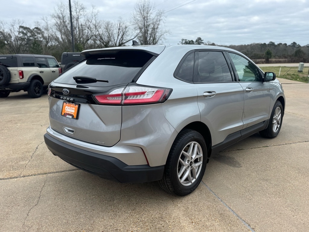 Used 2023 Ford Edge SE SUV