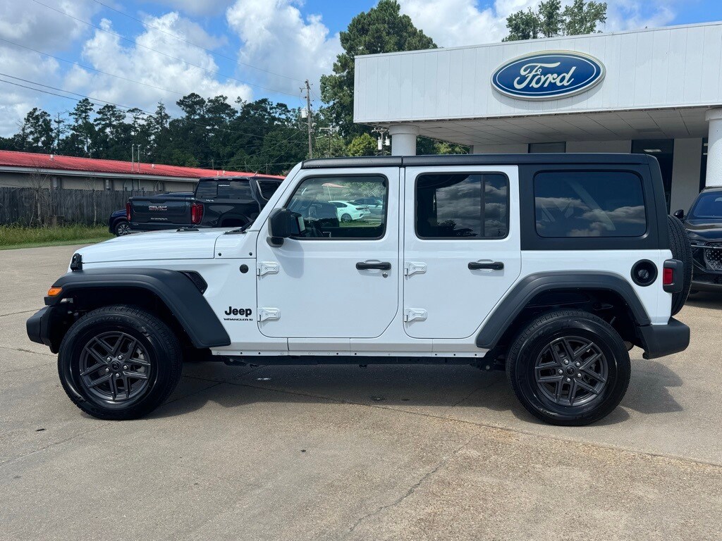 2024 Jeep Wrangler Sport S photo 2