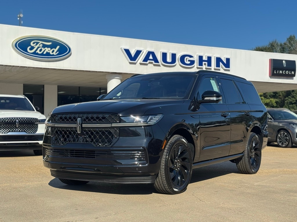 2025 Lincoln Navigator Reserve's photo