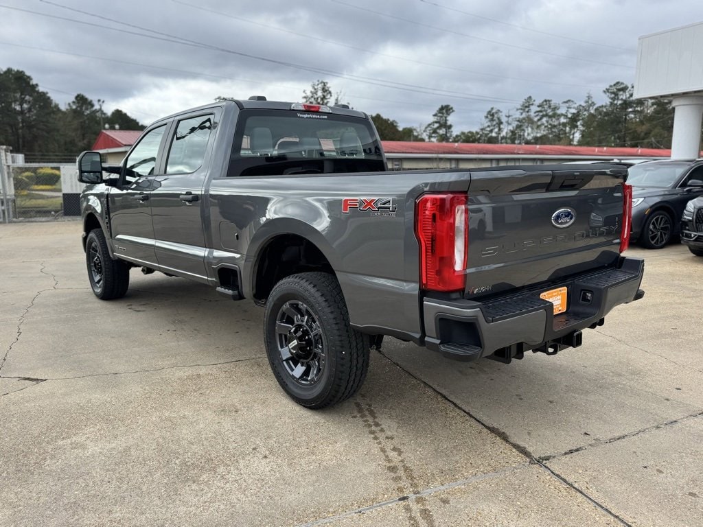 New 2026 Ford Super Duty F-350 SRW XL Truck Crew Cab