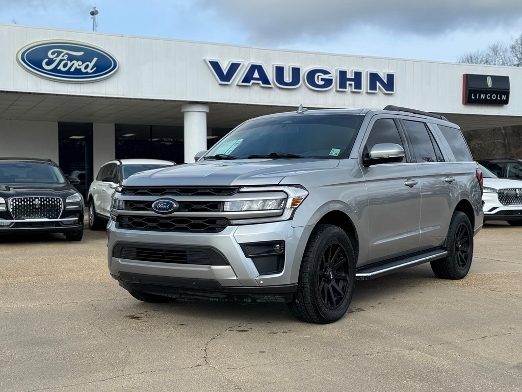 Used 2022 Ford Expedition XLT SUV