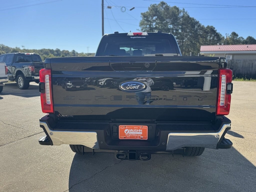 New 2026 Ford Super Duty F-250 SRW Lariat Truck Crew Cab