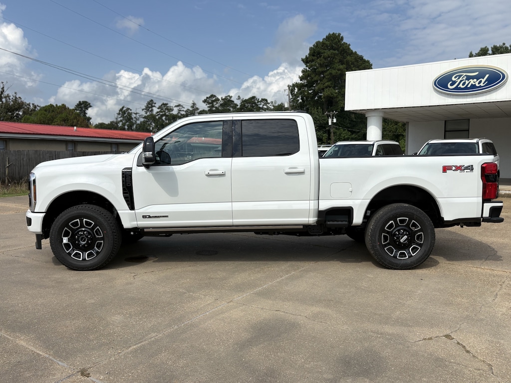 New 2026 Ford Super Duty F-250 SRW Platinum Truck Crew Cab