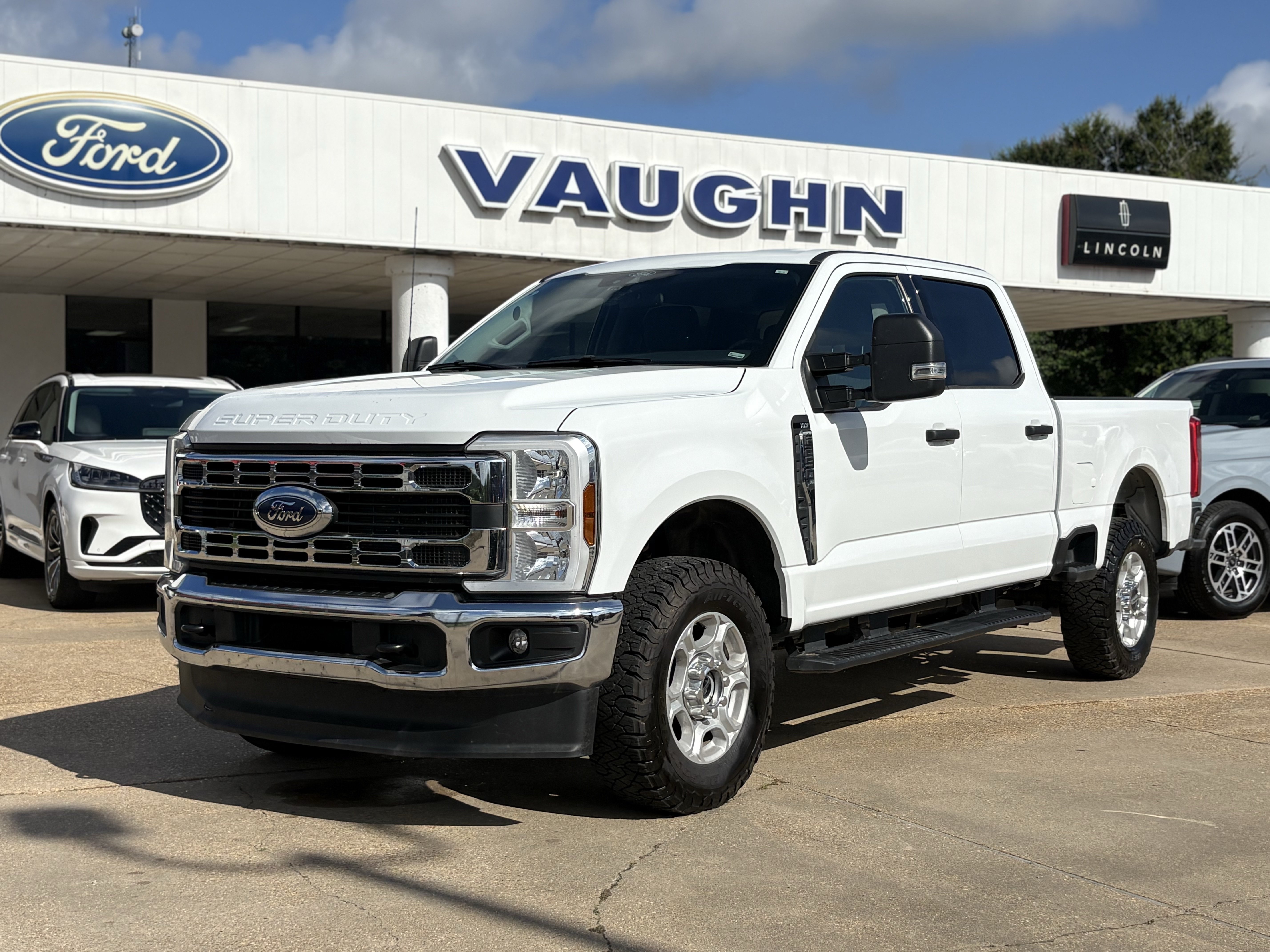 2025 Ford F-250 Truck Crew Cab 