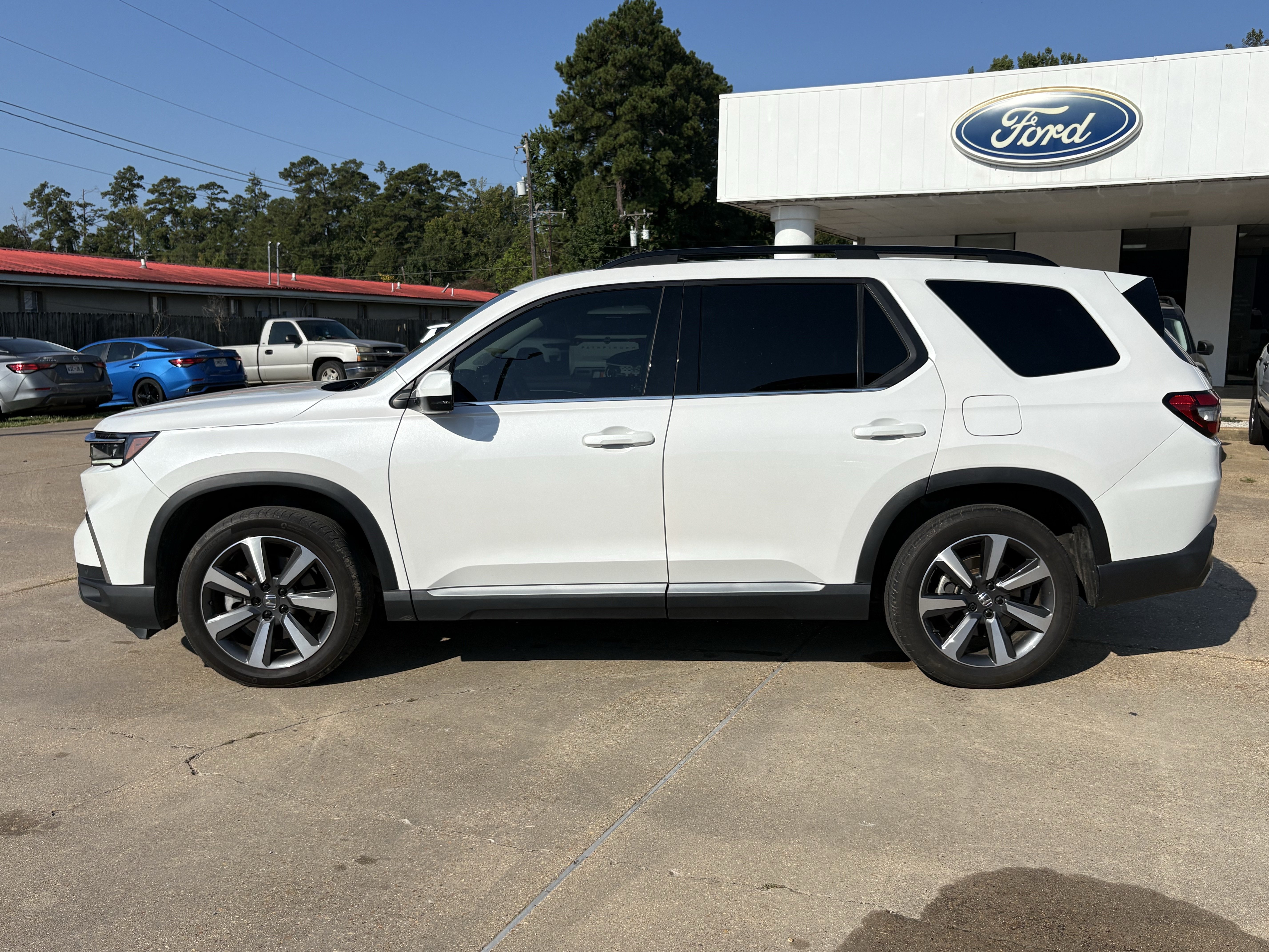 Used 2024 Honda Pilot Touring SUV
