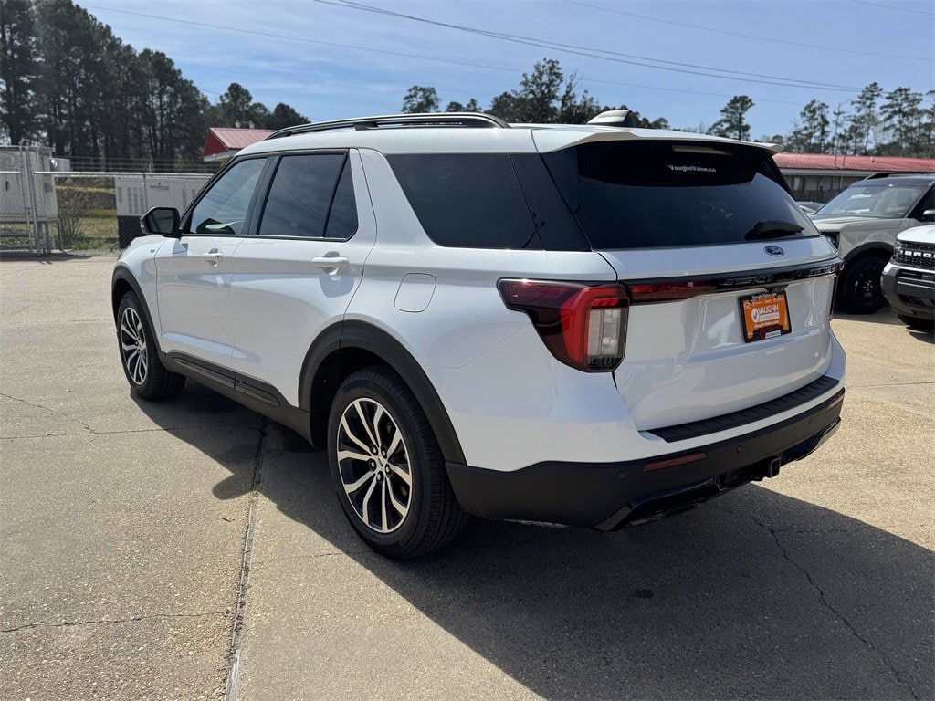 New 2026 Ford Explorer ST-Line SUV