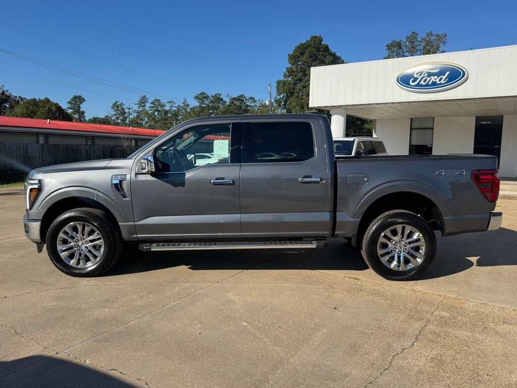 2025 Ford F-150 Lariat photo 2