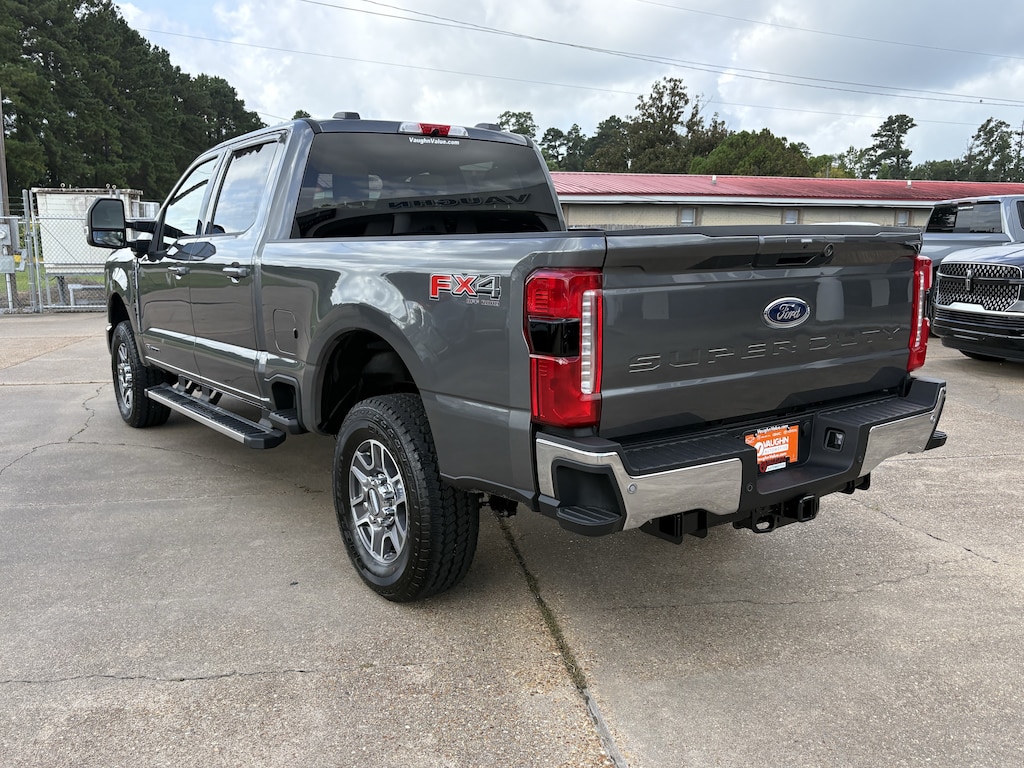 New 2026 Ford Super Duty F-250 SRW Lariat Truck Crew Cab