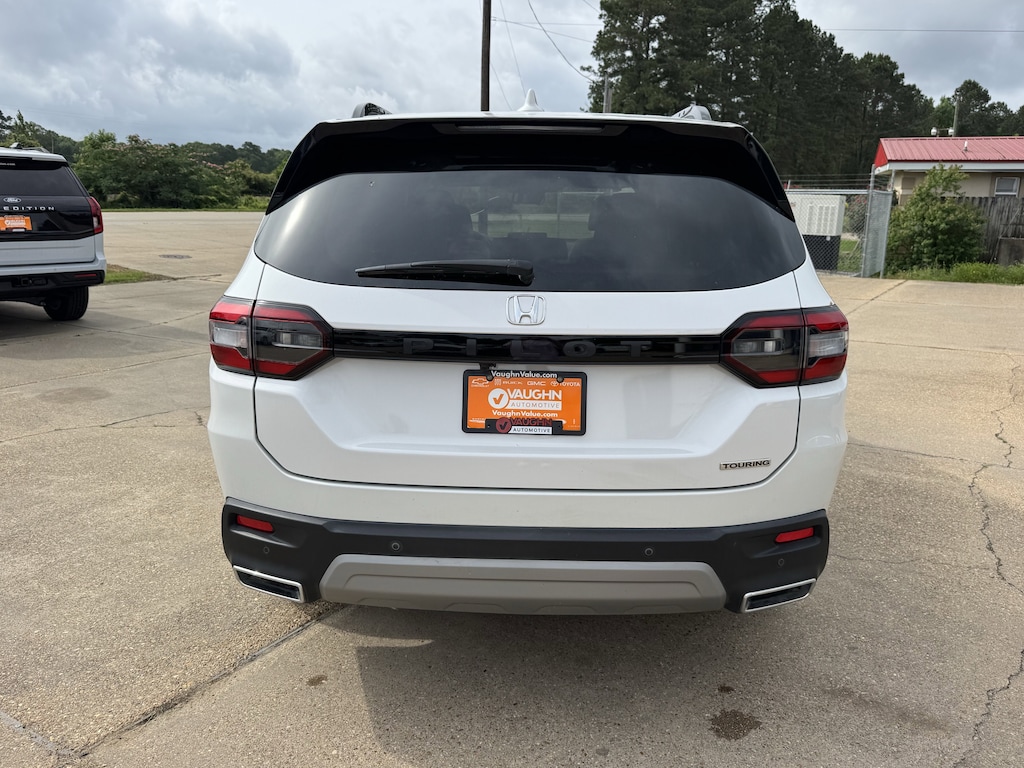 Used 2025 Honda Pilot Touring SUV