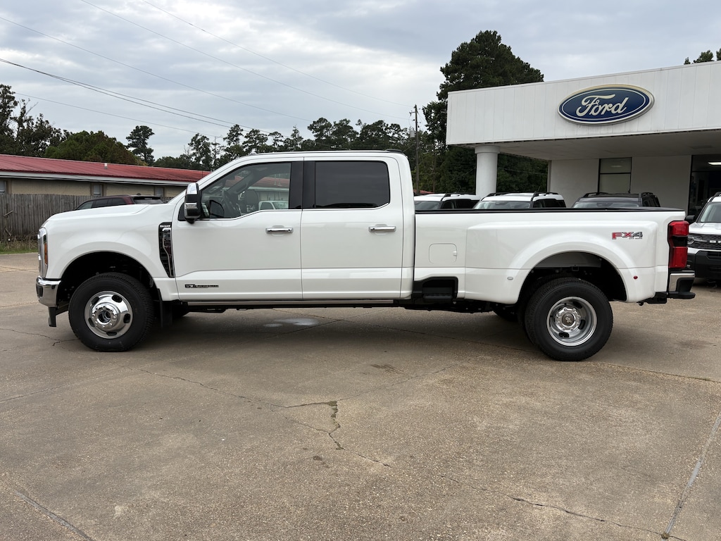 New 2026 Ford Super Duty F-350 DRW King Ranch Truck Crew Cab