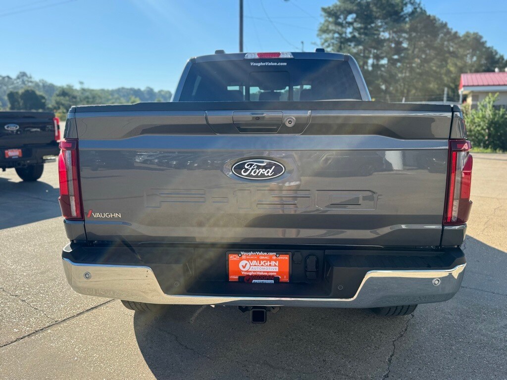 2025 Ford F-150 Lariat photo 4