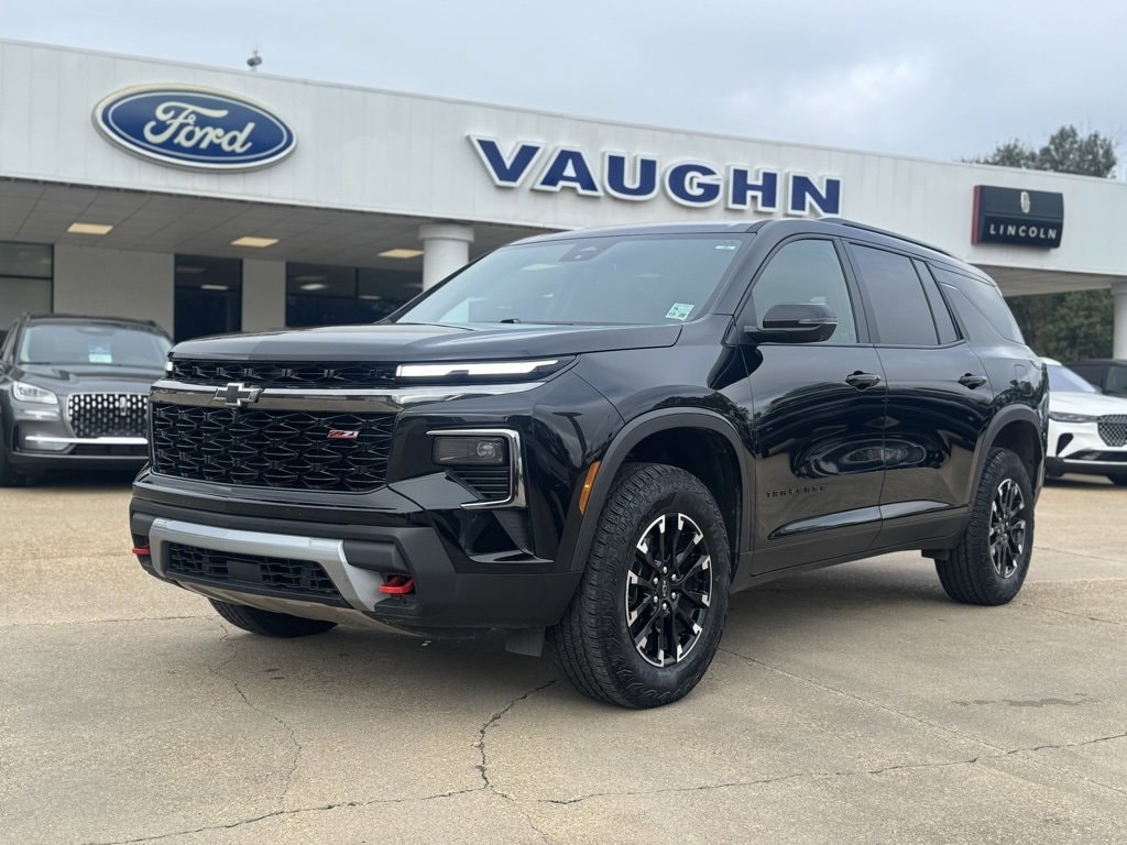 Used 2024 Chevrolet Traverse Z71 SUV