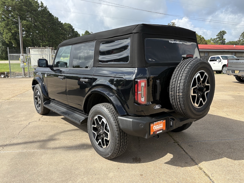 New 2026 Ford Bronco Outer Banks SUV