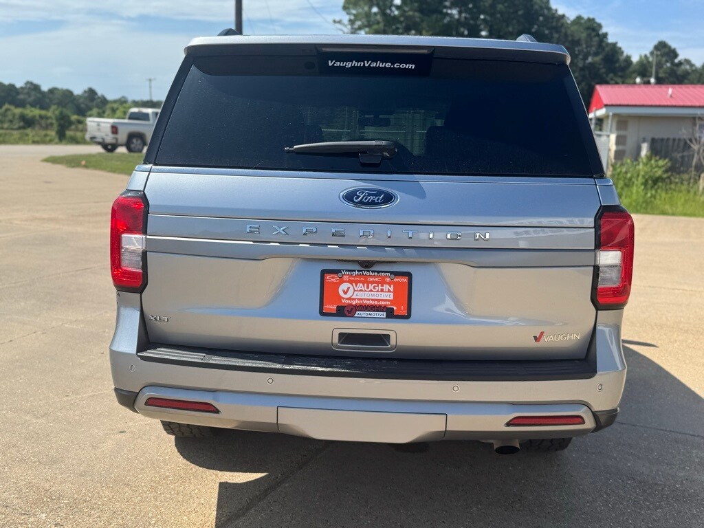 2024 Ford Expedition XLT photo 4