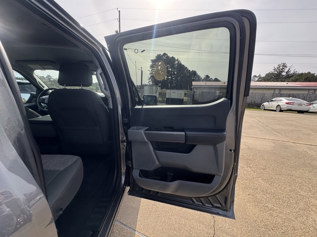 2023 Ford F-150 XLT - Photo 17