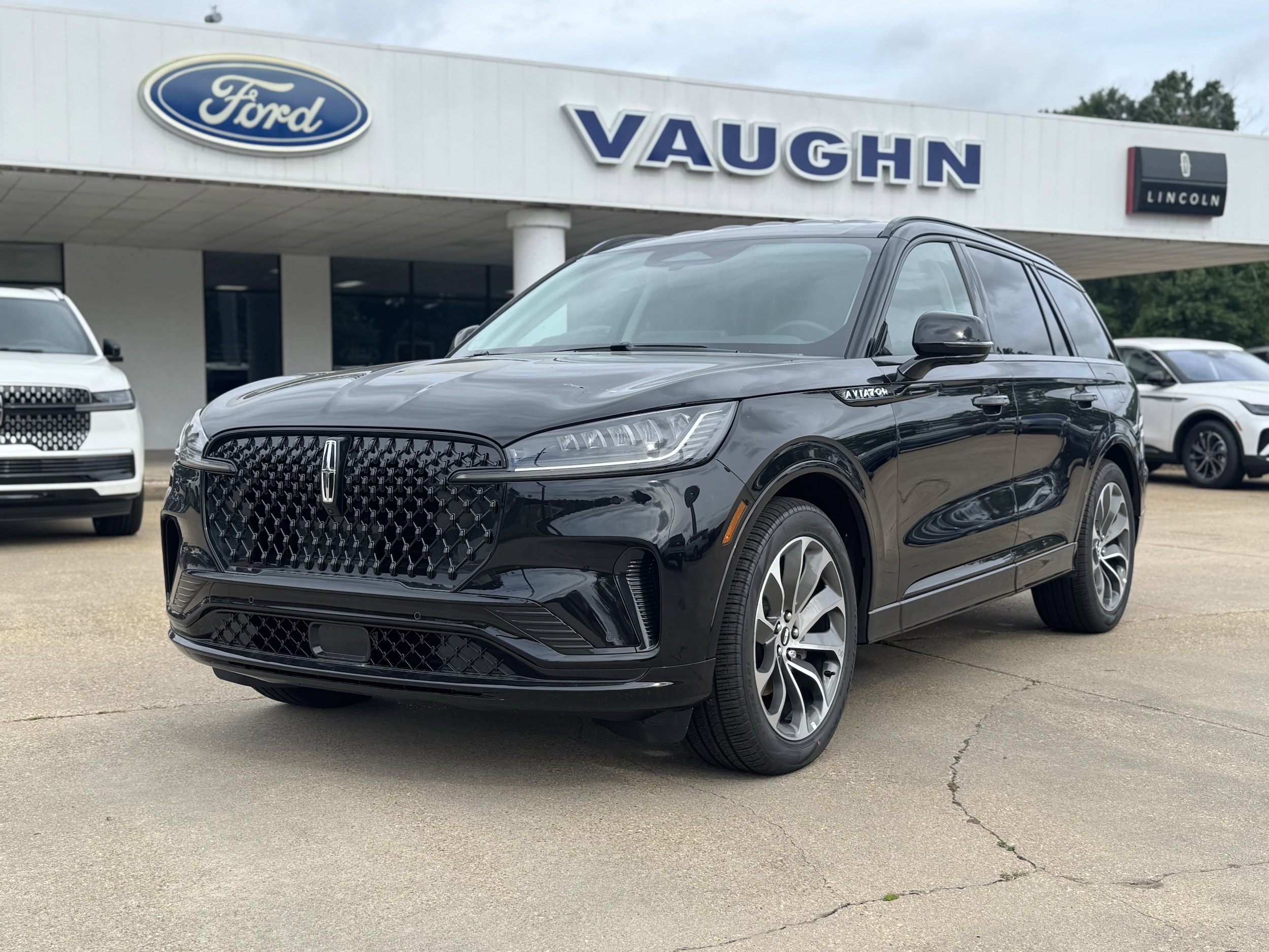 2026 Lincoln Aviator Premiere RWD's photo