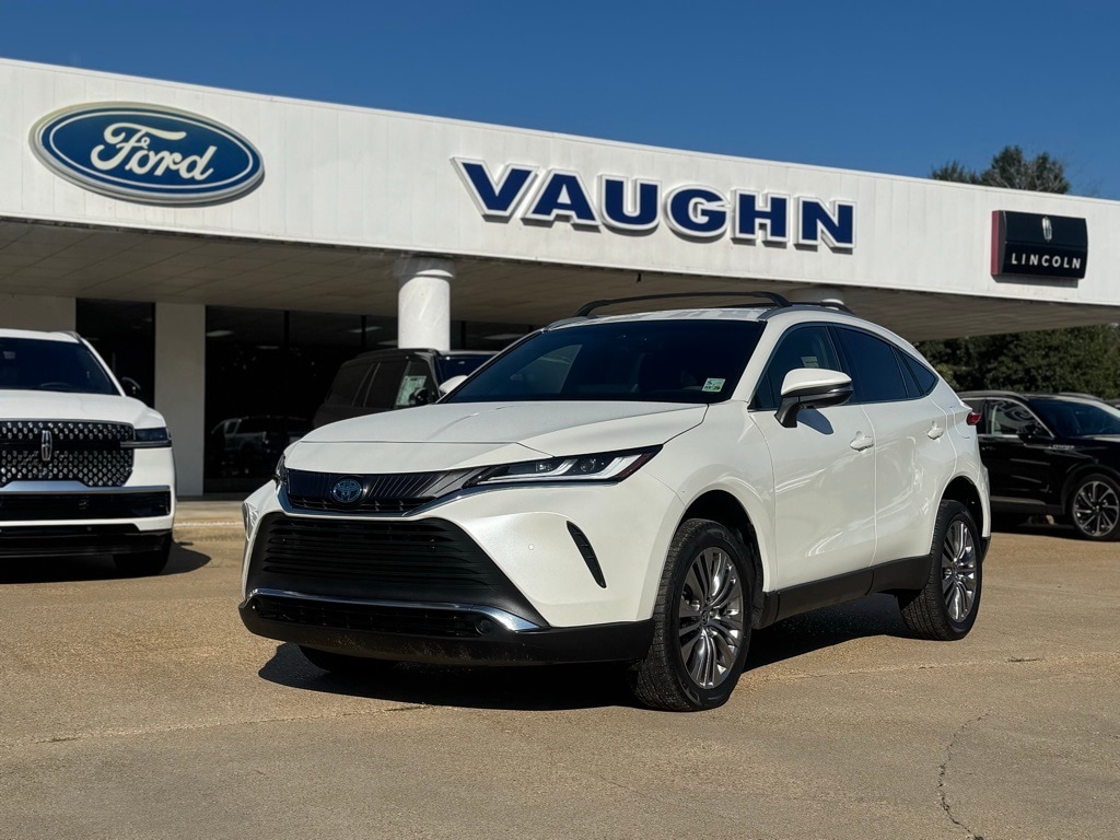 Used 2022 Toyota Venza XLE SUV