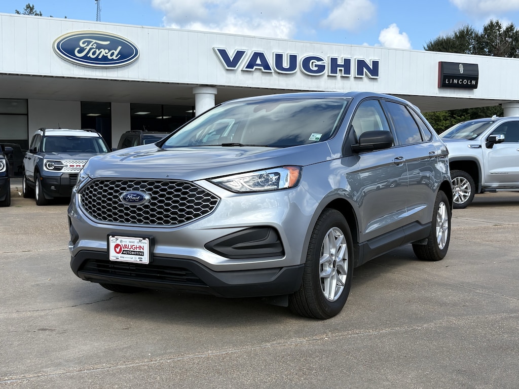 Used 2024 Ford Edge SE SUV