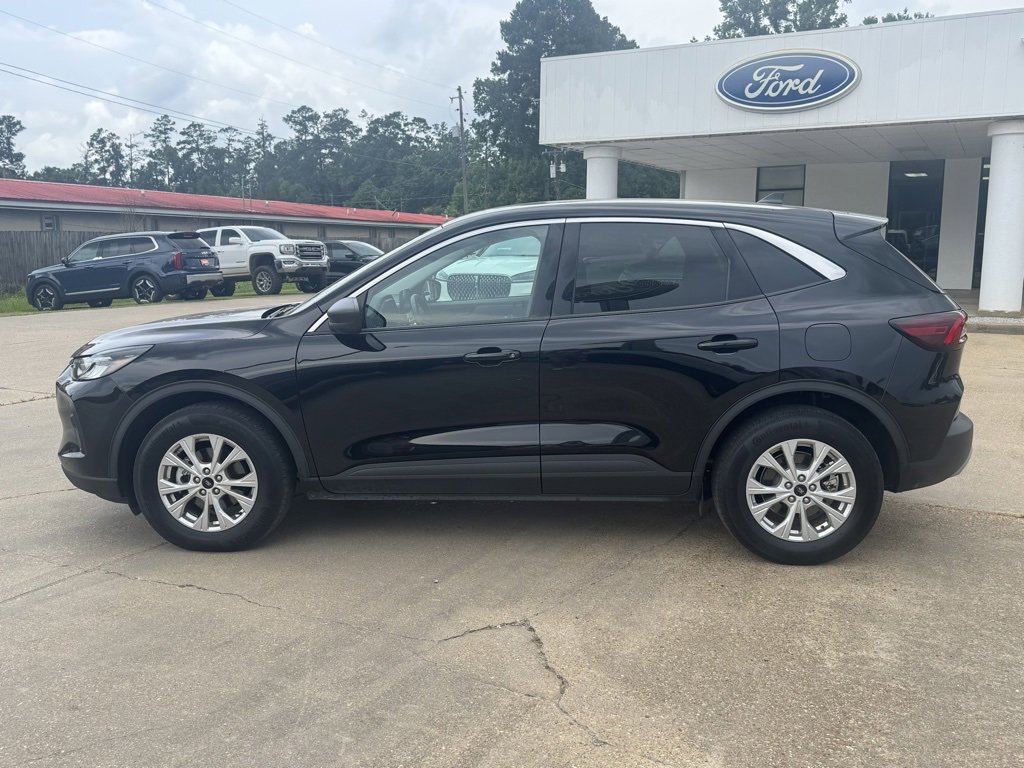 2024 Ford Escape Active photo 2