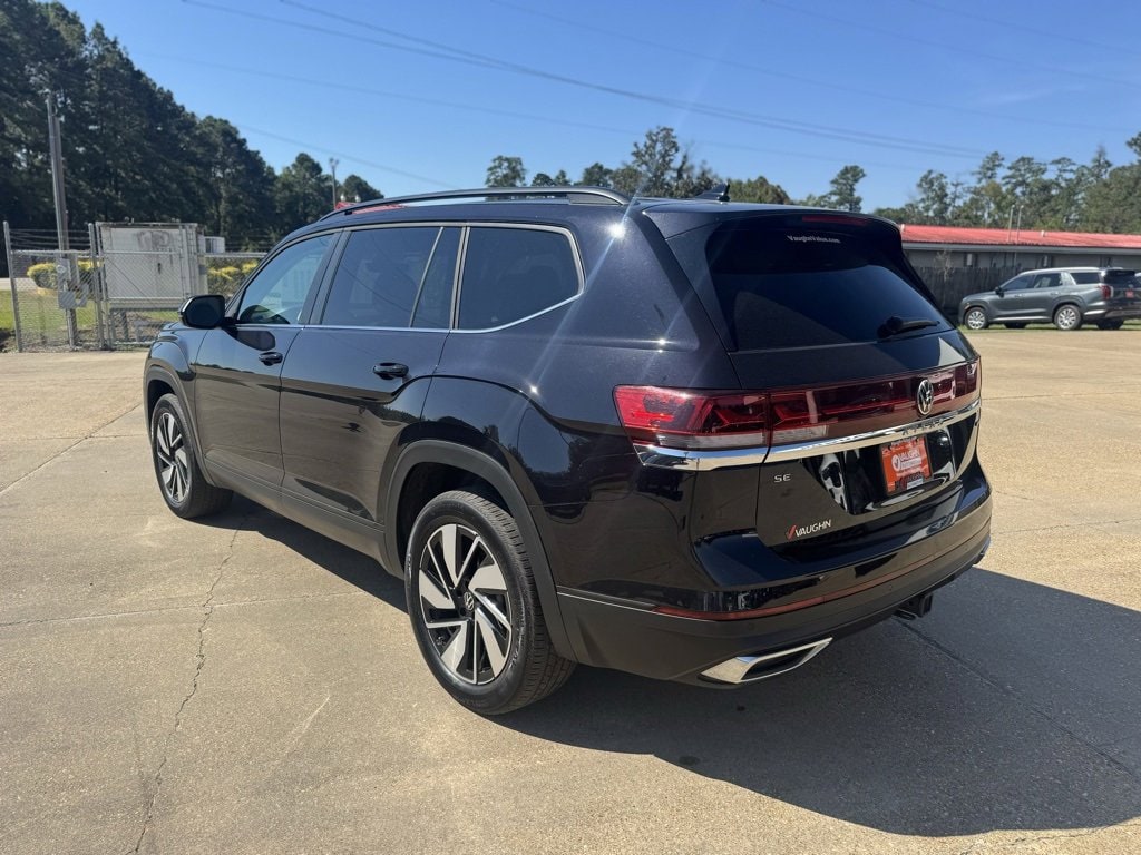 Used 2025 Volkswagen Atlas 2.0T SE w/Technology SUV