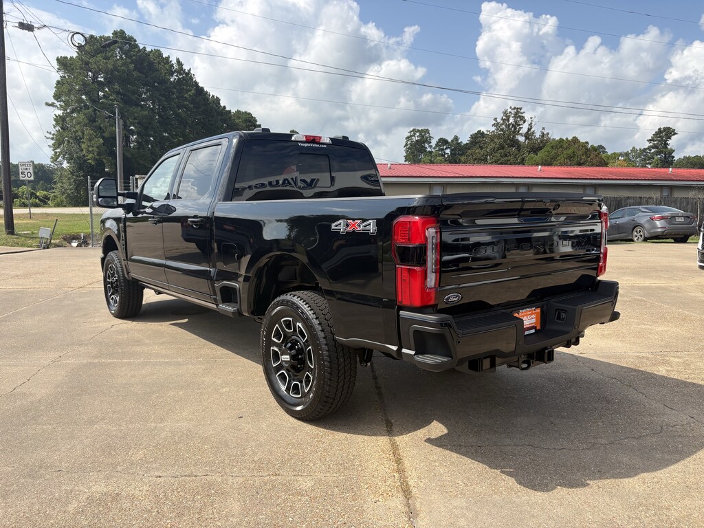 New 2026 Ford Super Duty F-350 SRW Platinum Truck Crew Cab