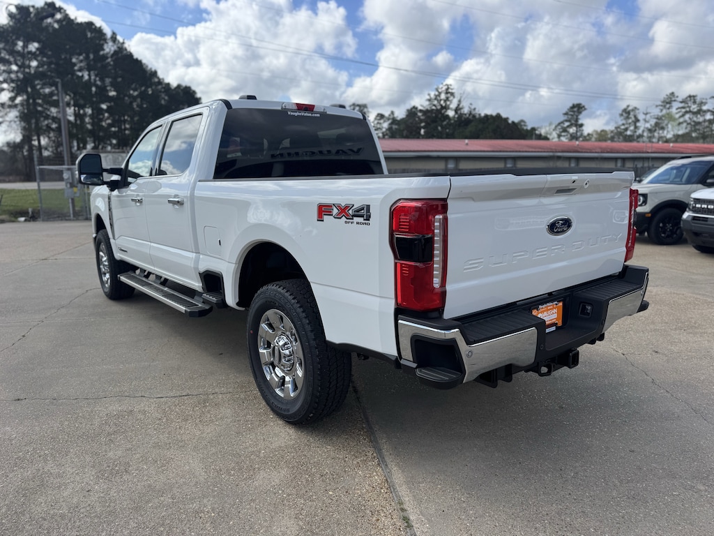 New 2026 Ford Super Duty F-250 SRW Lariat Truck Crew Cab