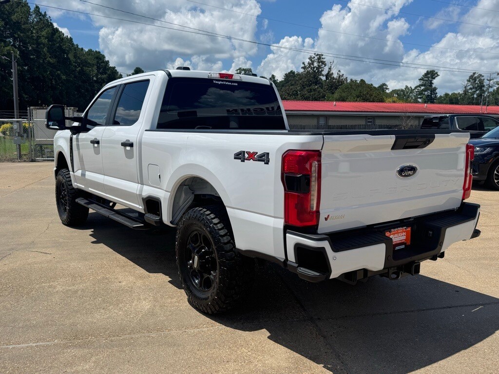 2024 Ford F-250 XL photo 2