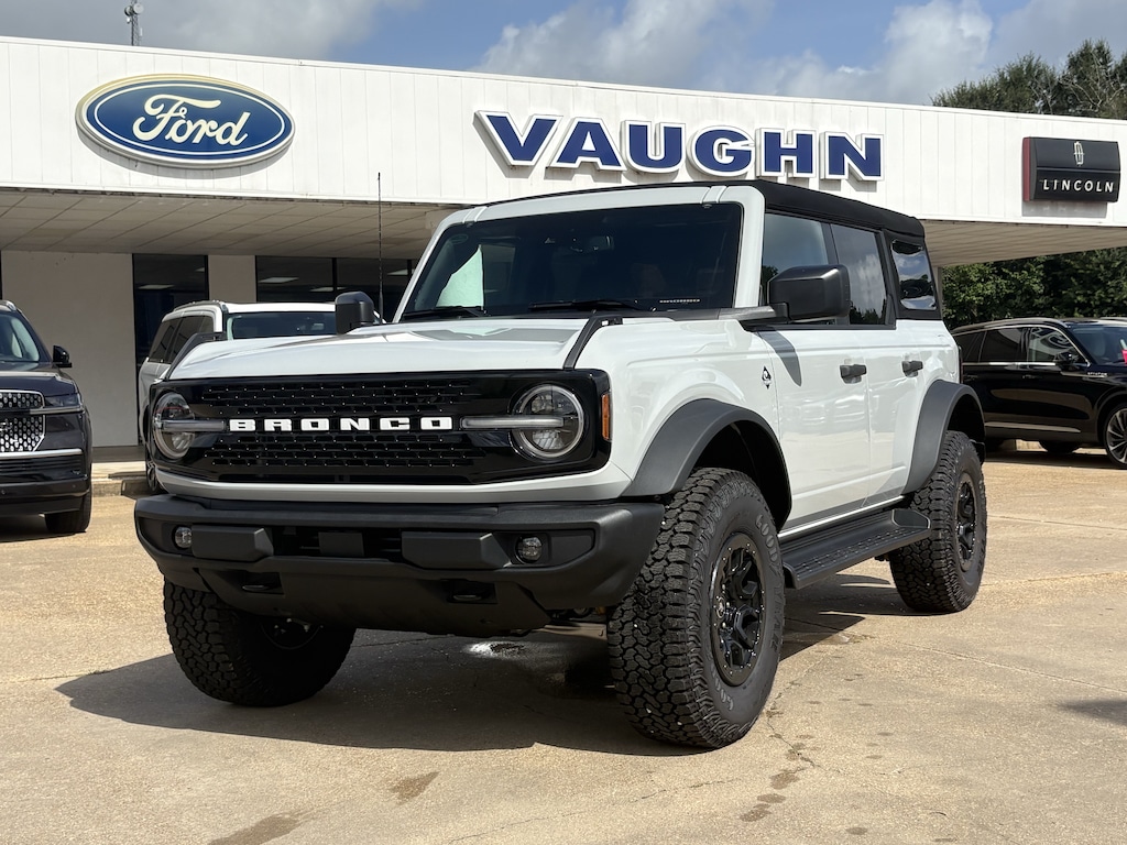 New 2026 Ford Bronco Outer Banks SUV