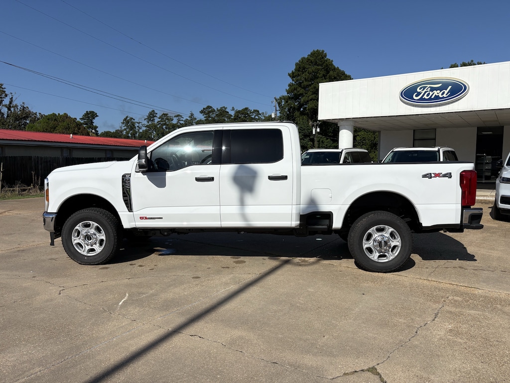 New 2026 Ford Super Duty F-250 SRW XLT Truck Crew Cab