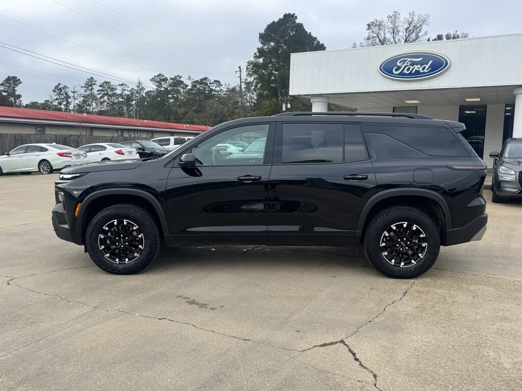 Used 2024 Chevrolet Traverse Z71 SUV