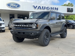 2026 Ford Bronco Outer Banks SUV