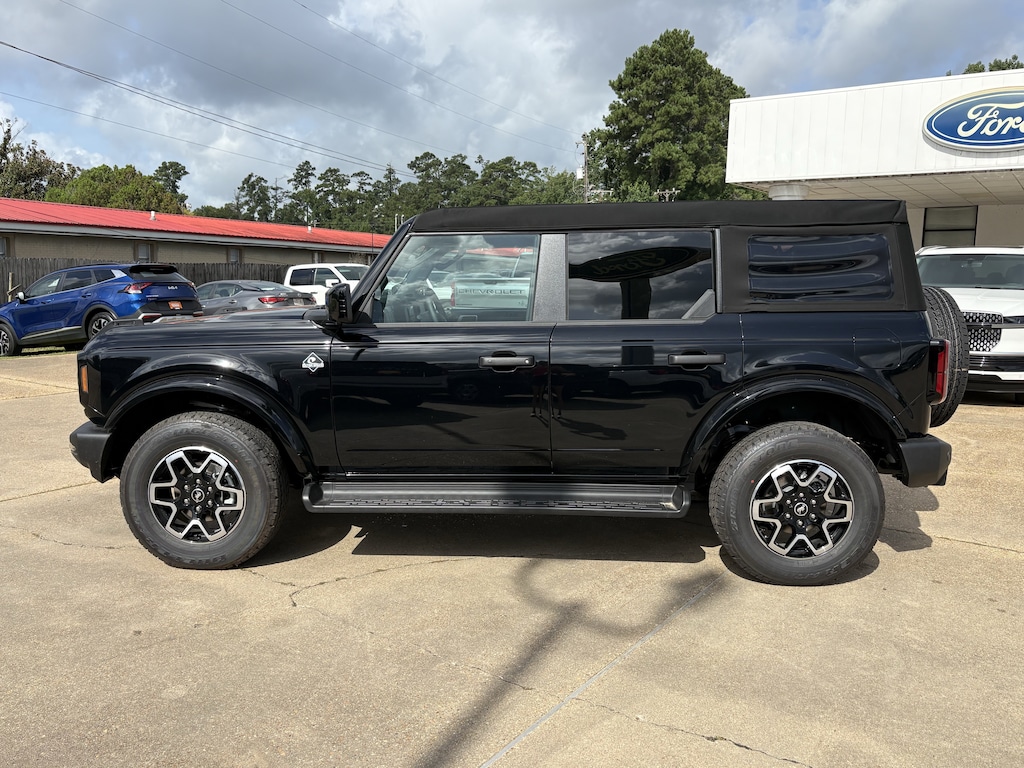 New 2026 Ford Bronco Outer Banks SUV