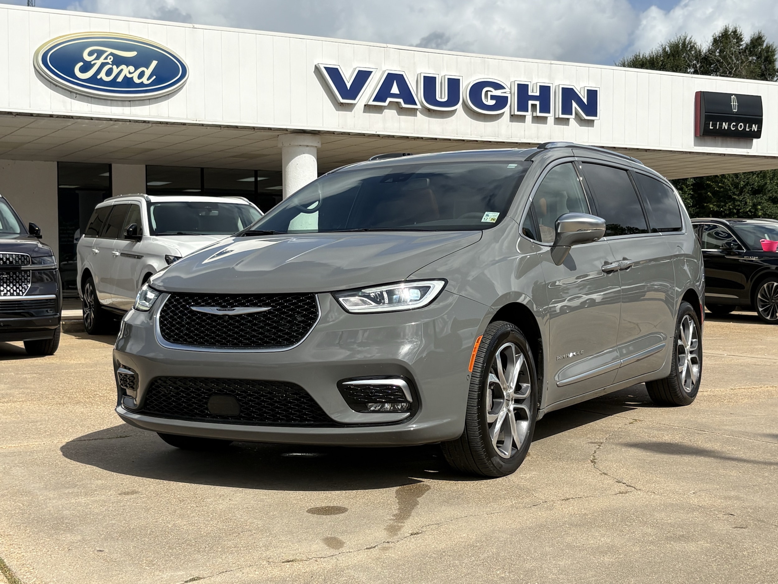 2024 Chrysler Pacifica
