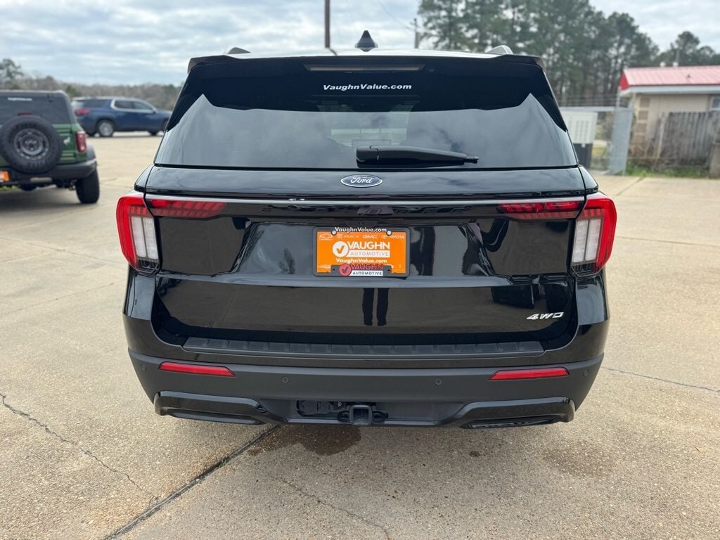 Used 2025 Ford Explorer ST-Line SUV