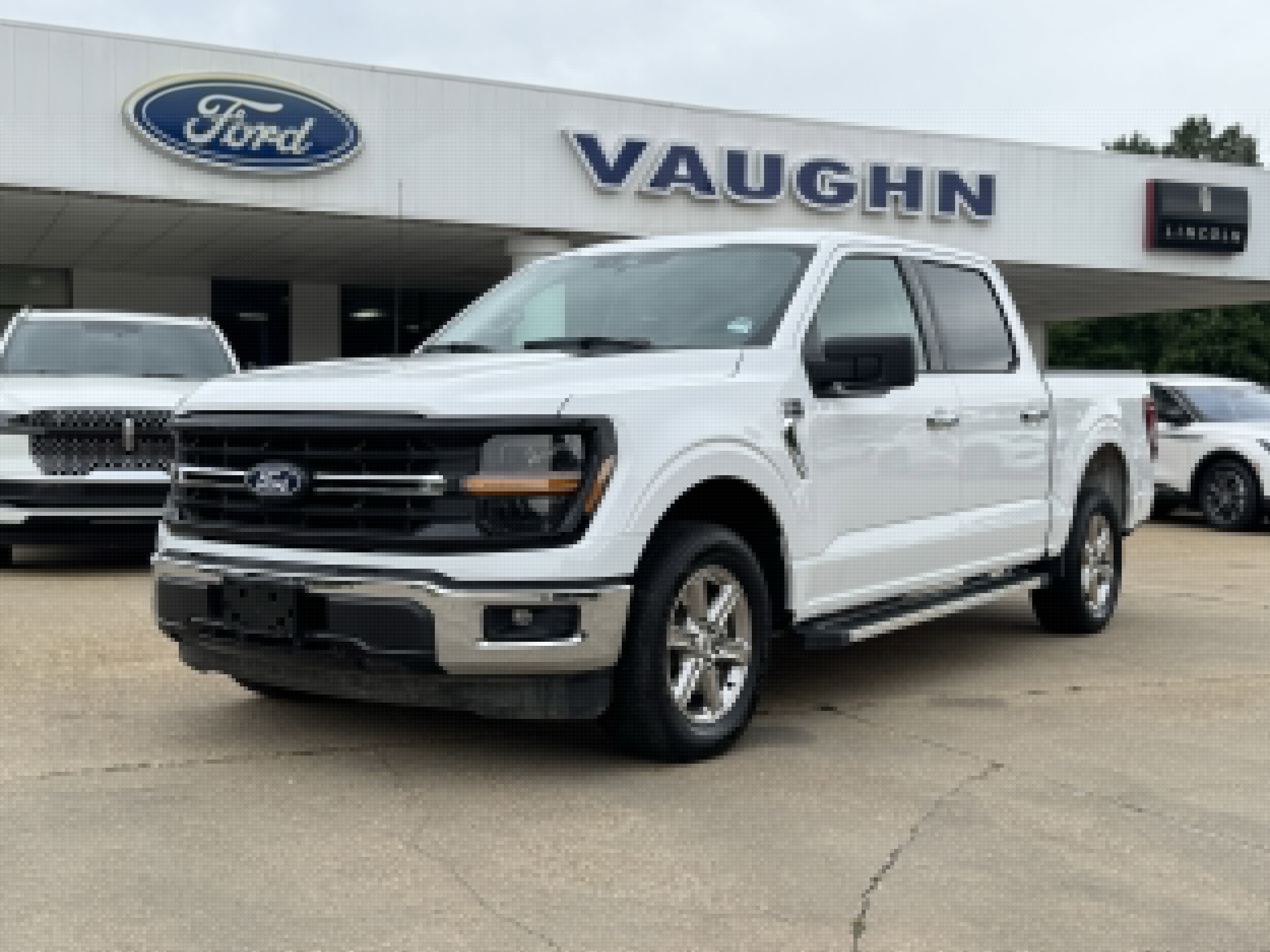 Used 2025 Ford F-150 XLT Truck SuperCrew Cab