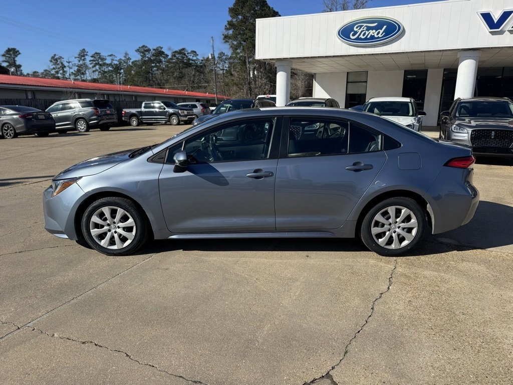 Used 2023 Toyota Corolla LE Sedan