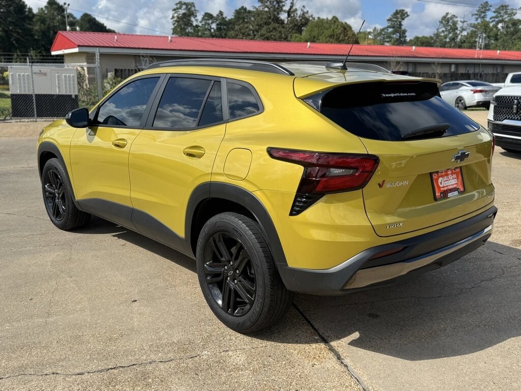 Used 2024 Chevrolet Trax ACTIV SUV