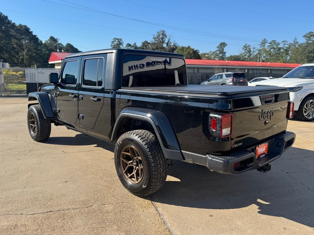 Used 2023 Jeep Gladiator Sport Truck Crew Cab