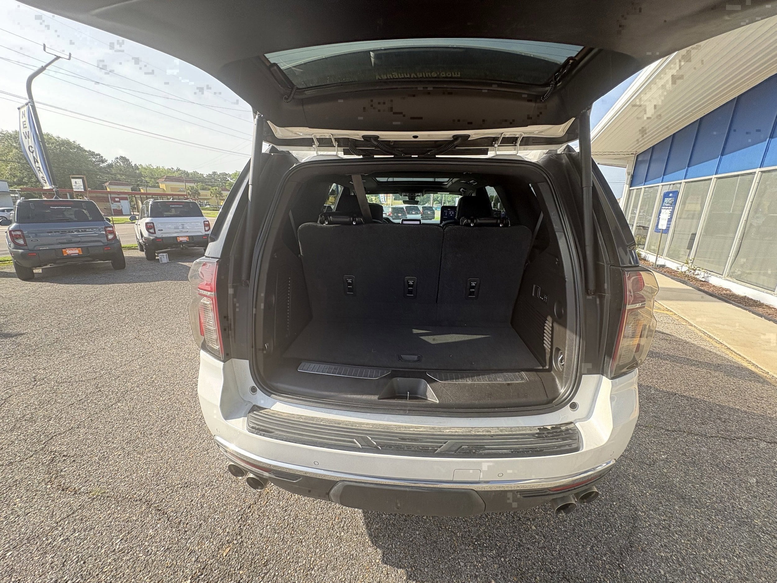 2021 Chevrolet Tahoe Premier - Photo 19